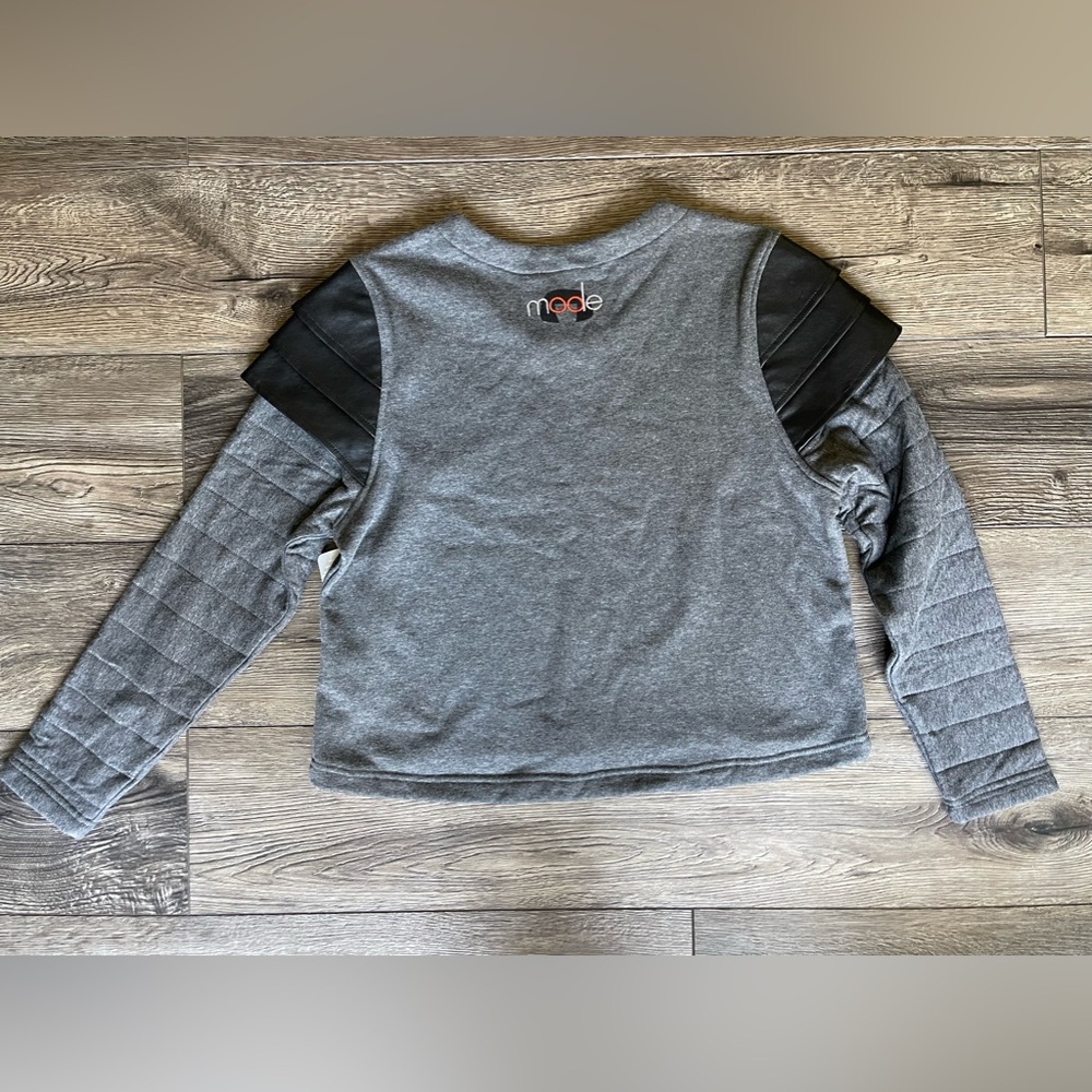 Disney sweater - Picture 3 of 3